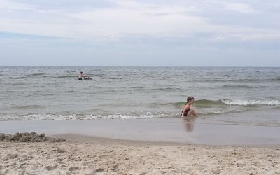 Plaża w Ostrowie, Karwia