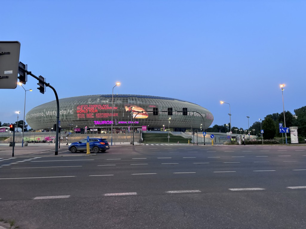 Z Dworca Kraków Główny do domu nocą