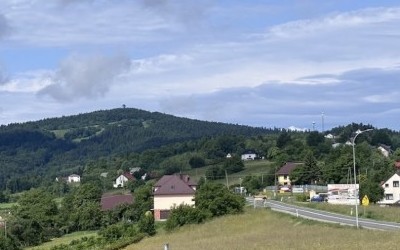 Kamiona i Pasmo Sałasza na ebiku